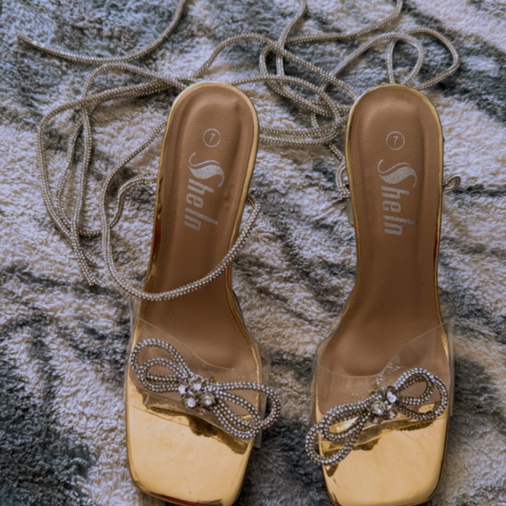 SHEIN Gold Heels with Elegant Bow Detail